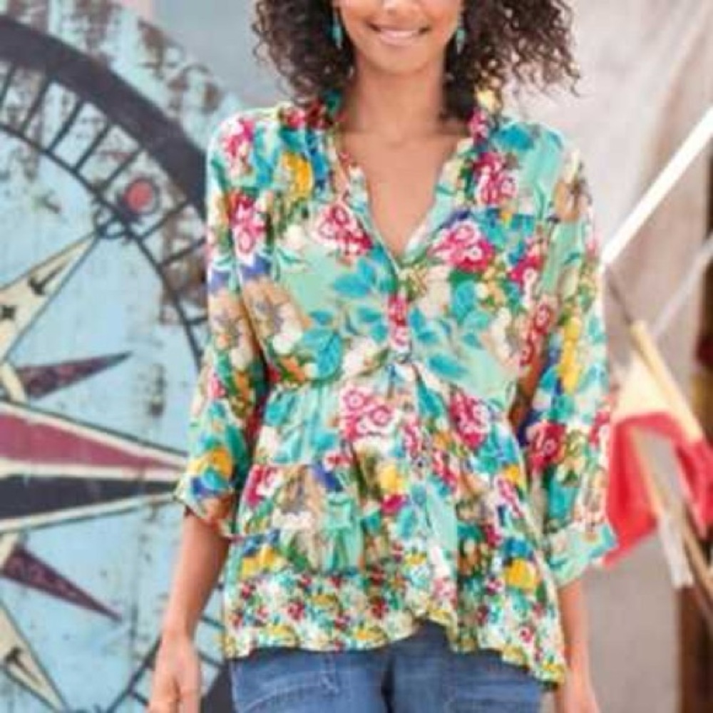 Sundance 100% Silk floral fruit babydoll boho button down flowy blouse size S